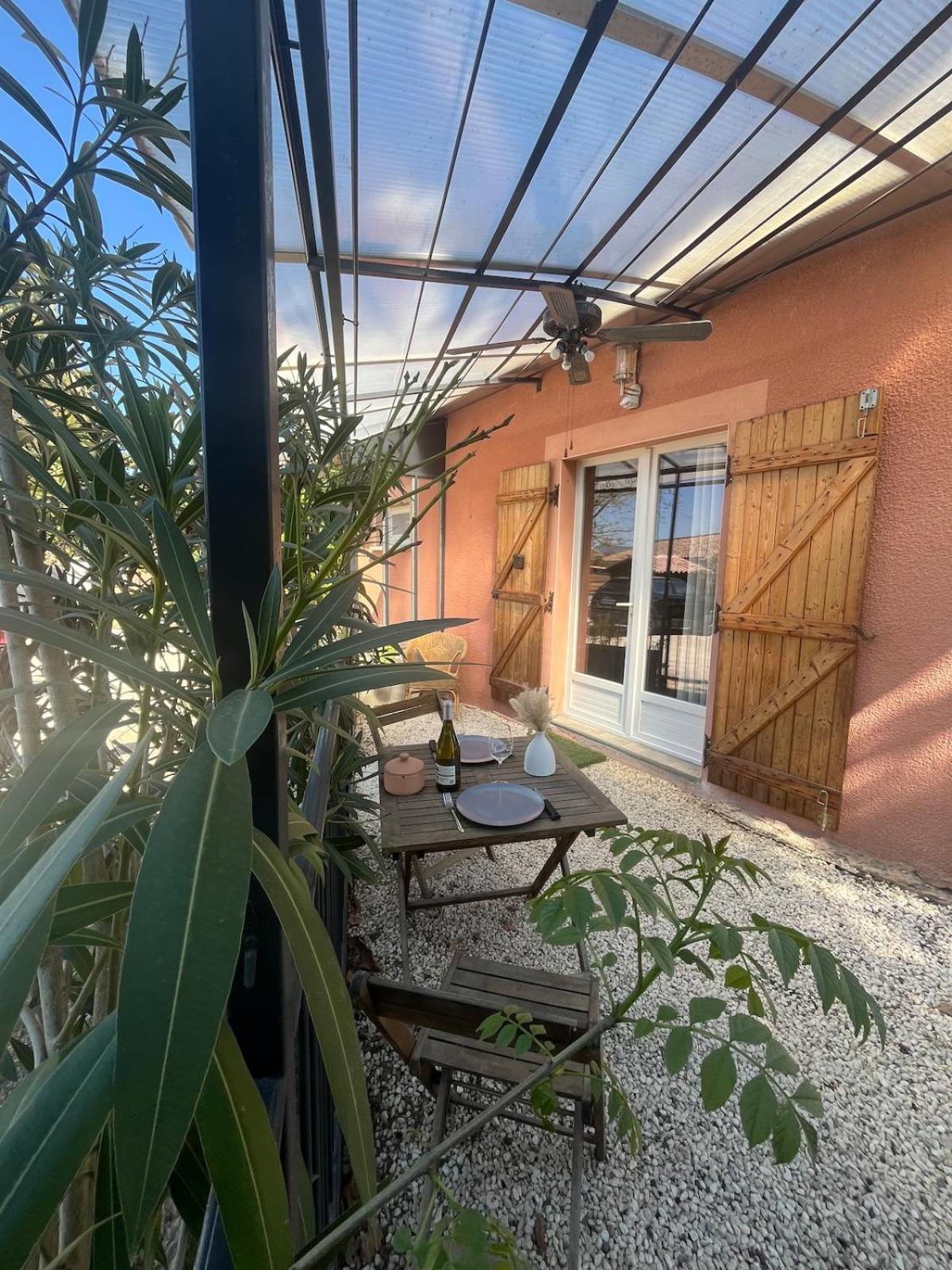 Studio Cosy Avec Climatisation Et Terrasse Malataverne Esterno foto